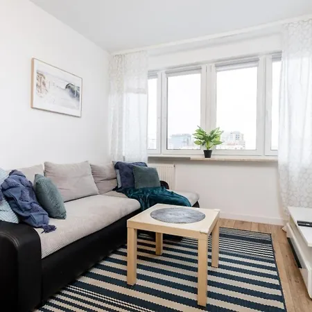 Iconic Ochota Apartment *