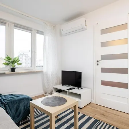 Iconic Ochota Apartment Warsaw
