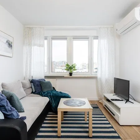 Iconic Ochota Apartment Warsaw